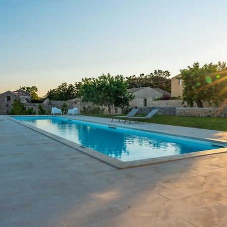 Baglio Cella - Appartamenti Per Vacanze Modica Eksteriør bilde